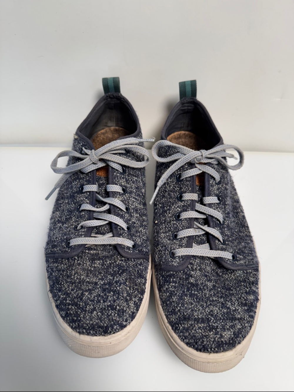 Tom's Men's Knit Casual Sneakers in Navy and Gray